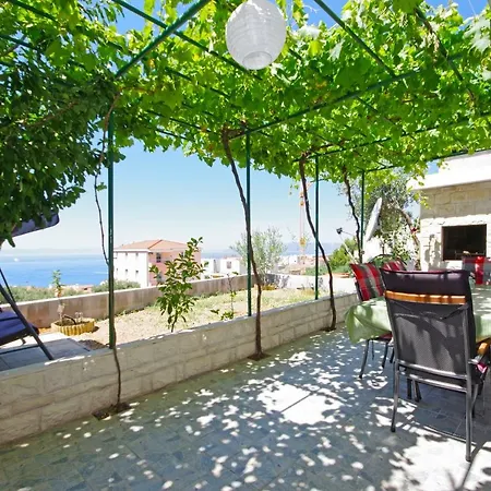 A&j Apartment Makarska